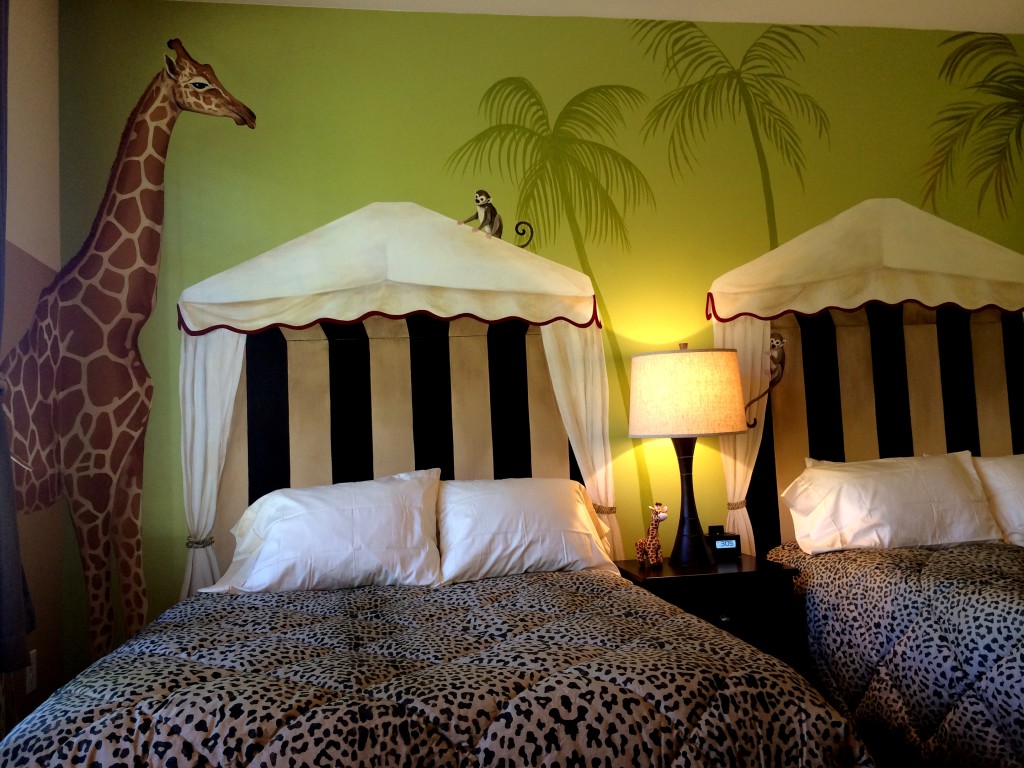 giraffe and bed area